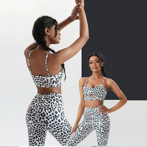 european and American New Sports Yoga Two Piece Set Leopard Pattern Hollow Bra Tights Fitness Set Chrysanthemum Hip Lifting Pants, Leopard print
european and American New Sports Yoga Two Piece Set Leopard Pattern Hollow Bra Tights Fitness Set Chrysanthemum Hip Lifting Pants, Leopard print