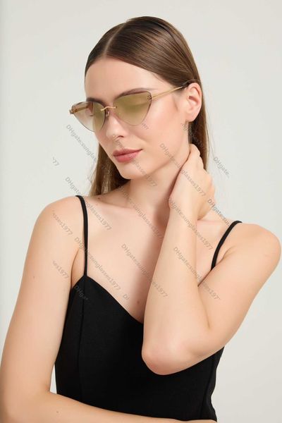 Fashion Designer Cool sunglasses 2023 new fashion women's gradient metal trend elegant driving glasses
Fashion Designer Cool sunglasses 2023 new fashion women's gradient metal trend elegant driving glasses