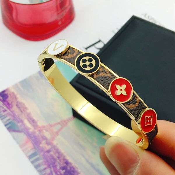 Classic Design White Black Red Clover Bangle Bracelet Gold Plated Women Gift Stainless Steel Jewelry
Classic Design White Black Red Clover Bangle Bracelet Gold Plated Women Gift Stainless Steel Jewelry