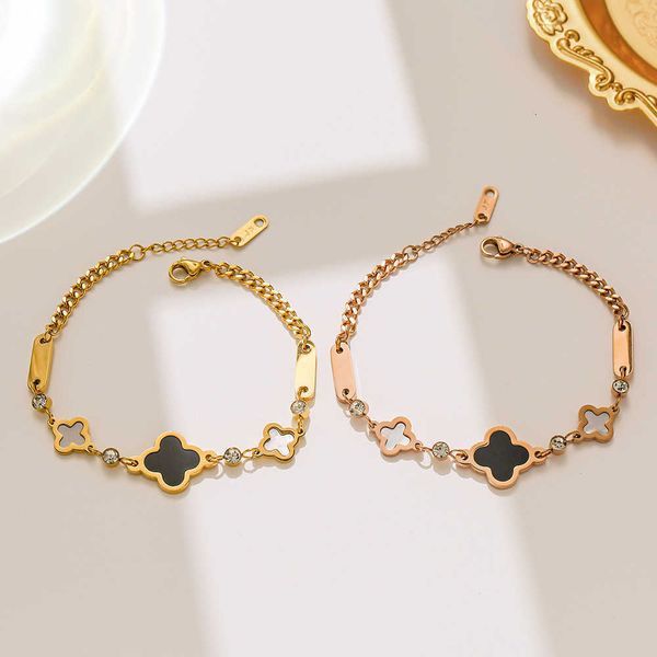 Designer bracelet four-leaf Clover luxury top jewelry Clover Bracelet women's 18K Rose Gold Titanium Steel design style bracelet fashion pendant Jewelry gift
Designer bracelet four-leaf Clover luxury top jewelry Clover Bracelet women's 18K Rose Gold Titanium Steel design style bracelet fashion pendant Jewelry gift