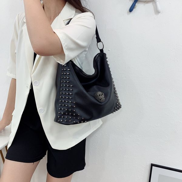 Wholesale factory shoulder bags soft and light casual leather handbag street personality rivet punk backpack cool ghost head fashion messenger bag 8418#, Welfare color/regular packaging
Wholesale factory shoulder bags soft and light casual leather handbag street personality rivet punk backpack cool ghost head fashion messenger bag 8418#, Welfare color/regular packaging