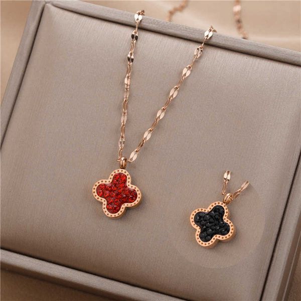 Designer necklace four-leaf Clover luxury top jewelry Black red double sided full diamond necklace women with diamond collar chain accessories Jewelry gift Van Clee, 8809 full diamond rose gold
Designer necklace four-leaf Clover luxury top jewelry Black red double sided full diamond necklace women with diamond collar chain accessories Jewelry gift Van Clee, 8809 full diamond rose gold