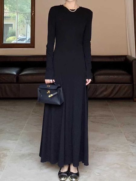Fashion men' wear Cotton Black Round Neck Long Sleeve Slim Fit Celebrity Bottom Dress Women' Autumn Design Sense Goddess Style, Black3
Fashion men' wear Cotton Black Round Neck Long Sleeve Slim Fit Celebrity Bottom Dress Women' Autumn Design Sense Goddess Style, Black3