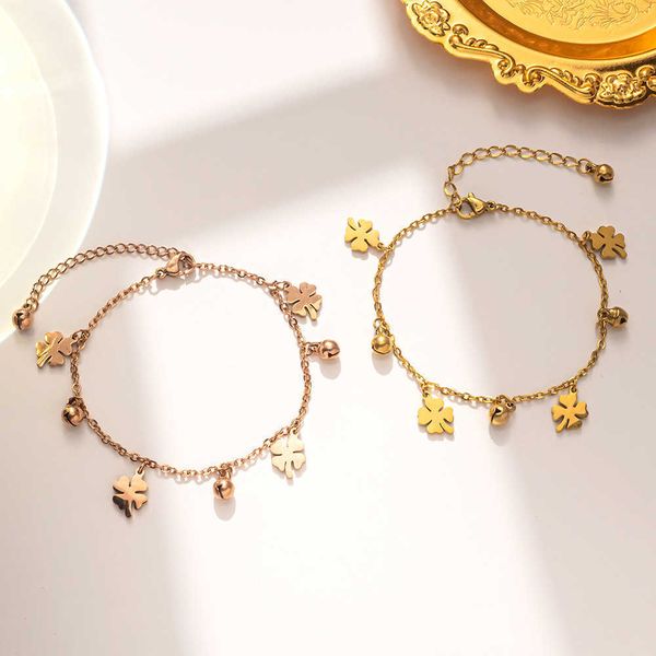 Designer bracelet four-leaf Clover luxury top jewelry women's Lucky clover Bracelet titanium steel niche design fashion versatile Bracelet Jewelry gift Van Clee
Designer bracelet four-leaf Clover luxury top jewelry women's Lucky clover Bracelet titanium steel niche design fashion versatile Bracelet Jewelry gift Van Clee