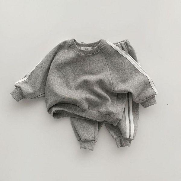 Clothing Sets Autumn and Winter Born Boys Long Sleeve Pullover Long Pants Set Girls Summer Stripe Tshirt Cotton Shorts Set 230922, As picture
Clothing Sets Autumn and Winter Born Boys Long Sleeve Pullover Long Pants Set Girls Summer Stripe Tshirt Cotton Shorts Set 230922, As picture