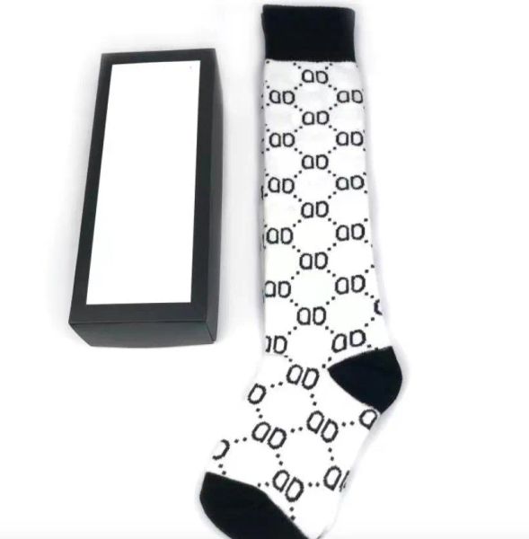 

Luxury Stockings Designer Men's Socks Women's Socks Wool Stockings High Quality Street Trend Comfortable kneeAnd Leg Garter box, 2 pairs/mixed color