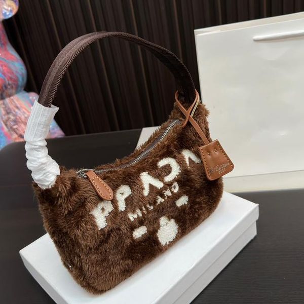 Top Lamb Wool 23WF Designer Hobo Woman Handbags Cute Winter Small Totes Purses Soft Fluffy Underarm Shoulder Bag Letter with Box, White
Top Lamb Wool 23WF Designer Hobo Woman Handbags Cute Winter Small Totes Purses Soft Fluffy Underarm Shoulder Bag Letter with Box, White