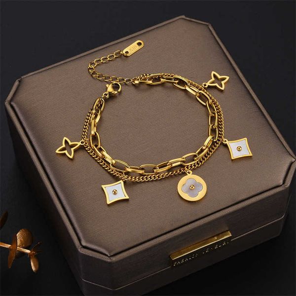 Designer bracelet four-leaf Clover luxury top jewelry female diamond double-layer bracelet plated with 18K gold shell and color retaining Van Clee jewelry gift
Designer bracelet four-leaf Clover luxury top jewelry female diamond double-layer bracelet plated with 18K gold shell and color retaining Van Clee jewelry gift