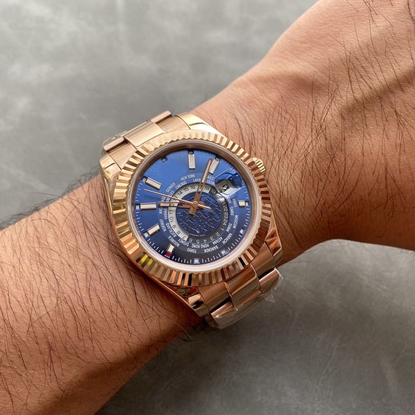 Designer Classic Men's Watch Dark Blue dial 42mm dual time zone original automatic mechanical movement safety folding buckle Sapphire waterproof montre de luxe
Designer Classic Men's Watch Dark Blue dial 42mm dual time zone original automatic mechanical movement safety folding buckle Sapphire waterproof montre de luxe