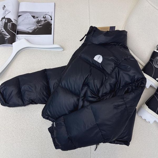 23WF Embroid North Womens Short Down Jackets Designer Classic Red Winter Coats Fashion Correct Letter Outerwear Keep Warm Parka Downs SML
23WF Embroid North Womens Short Down Jackets Designer Classic Red Winter Coats Fashion Correct Letter Outerwear Keep Warm Parka Downs SML