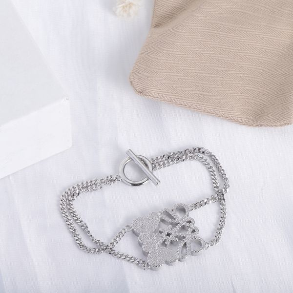 Luxury Designer Elegant color Silver Bracelet Fashion Women's Letter Pendant Splinter diamond Bracelet Wedding Special Design Jewelry
Luxury Designer Elegant color Silver Bracelet Fashion Women's Letter Pendant Splinter diamond Bracelet Wedding Special Design Jewelry