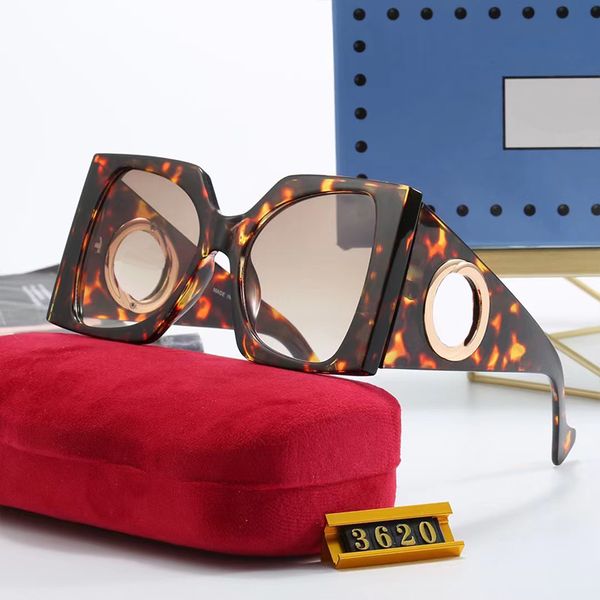 

New Luxurious Designer Sunglass Fashion High Quality Sunglasses Women Men Sun glass Print Goggle Adumbral 5 Color Option Eyeglasses