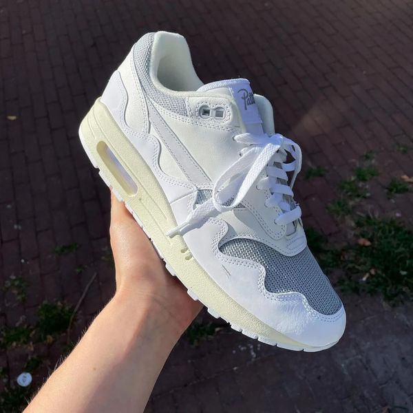 designer patta retro running shoes am1 sneaker maxs 1 waves wavy airs collab shoe monarch leather mesh white pure platinum og, Black
designer patta retro running shoes am1 sneaker maxs 1 waves wavy airs collab shoe monarch leather mesh white pure platinum og, Black