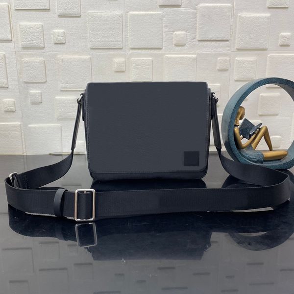 designer bags bag men shoulder bags district messagebag messagess handbag handbags purse canvas fashion man purses
designer bags bag men shoulder bags district messagebag messagess handbag handbags purse canvas fashion man purses