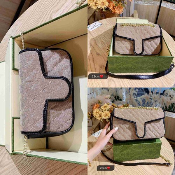 designer messenger bag ladies chain handbag luxury lady clutch bags with gift box packaging letter pattern underarm purse case
designer messenger bag ladies chain handbag luxury lady clutch bags with gift box packaging letter pattern underarm purse case