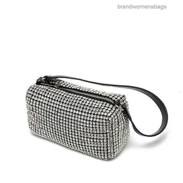 new designer shoulder bag miss wang bling buling dinner bag women glitter diamond evening bags lady shiny rhinestone party drop brandwomensb
new designer shoulder bag miss wang bling buling dinner bag women glitter diamond evening bags lady shiny rhinestone party drop brandwomensb
