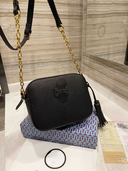 luxury brand designer shoulder bags crossbody tote women's 2023 new texture leather strap double zipper camera gift box factory direct
luxury brand designer shoulder bags crossbody tote women's 2023 new texture leather strap double zipper camera gift box factory direct