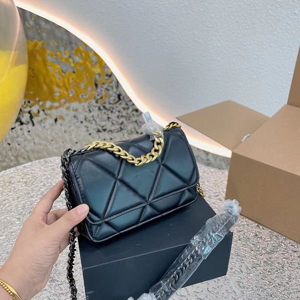 2023 designer women flap ote hand bags crossbody fashion famous brand large totes chain straps shoulder bag purse genuine handbags
2023 designer women flap ote hand bags crossbody fashion famous brand large totes chain straps shoulder bag purse genuine handbags