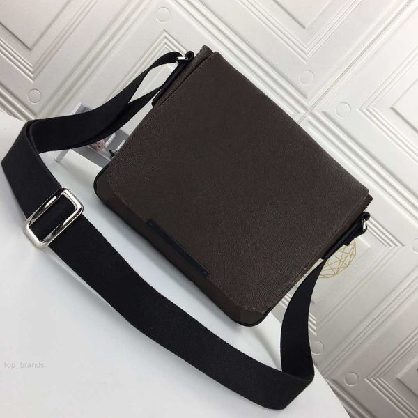 new flap mens shoulder bags genuine leather designers messenger bag famous trip postman classic handbag briefcase crossbody case
new flap mens shoulder bags genuine leather designers messenger bag famous trip postman classic handbag briefcase crossbody case
