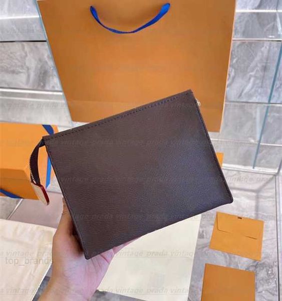 leather voyage wash shoulder bag women's men tote crossbody cosmetic bags luxury designer mylon wallet camera cases case
leather voyage wash shoulder bag women's men tote crossbody cosmetic bags luxury designer mylon wallet camera cases case