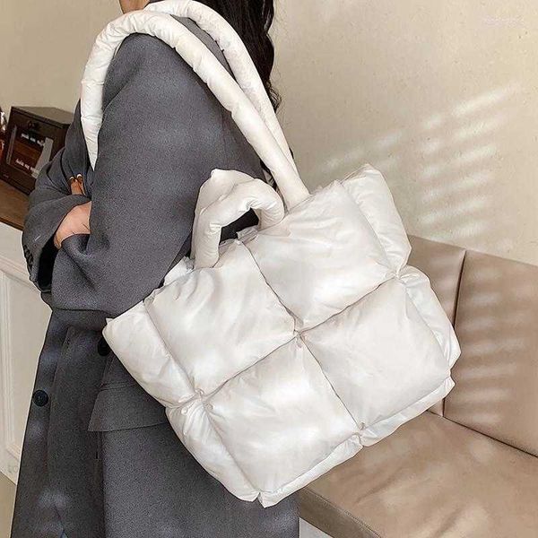 evening bags large capacity women nylon handbags ladies tote travel messenger designer female casual shoulder shopping bag case
evening bags large capacity women nylon handbags ladies tote travel messenger designer female casual shoulder shopping bag case
