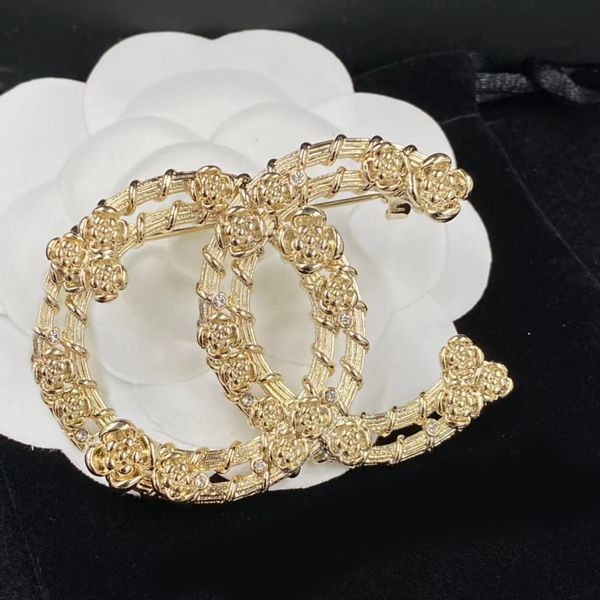 c18k gold-plated lotus brooch with rhinestone embellishment fashion noble broche luxury brooch designer jewelry high-quality ladies same sty, Gray
c18k gold-plated lotus brooch with rhinestone embellishment fashion noble broche luxury brooch designer jewelry high-quality ladies same sty, Gray