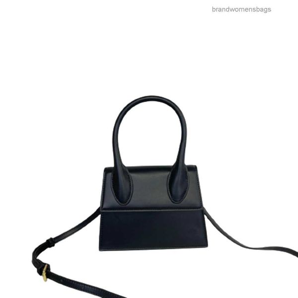 luxury women handbags cross body bags designer circle hand design high-grade texture single shoulder messenger cowhide thin shoulder strap b
luxury women handbags cross body bags designer circle hand design high-grade texture single shoulder messenger cowhide thin shoulder strap b