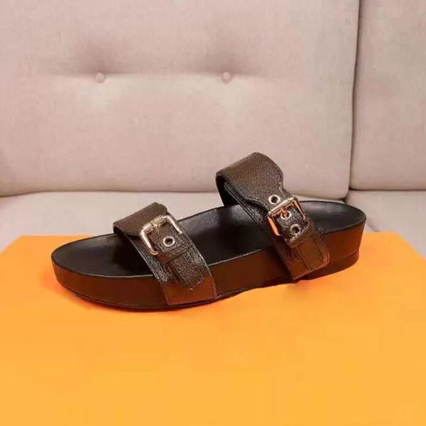 women designer slippers transparent pvc jelly lady letter printed luxury summer sandals comfortable flip flops size 35-42 veyc, Black
women designer slippers transparent pvc jelly lady letter printed luxury summer sandals comfortable flip flops size 35-42 veyc, Black