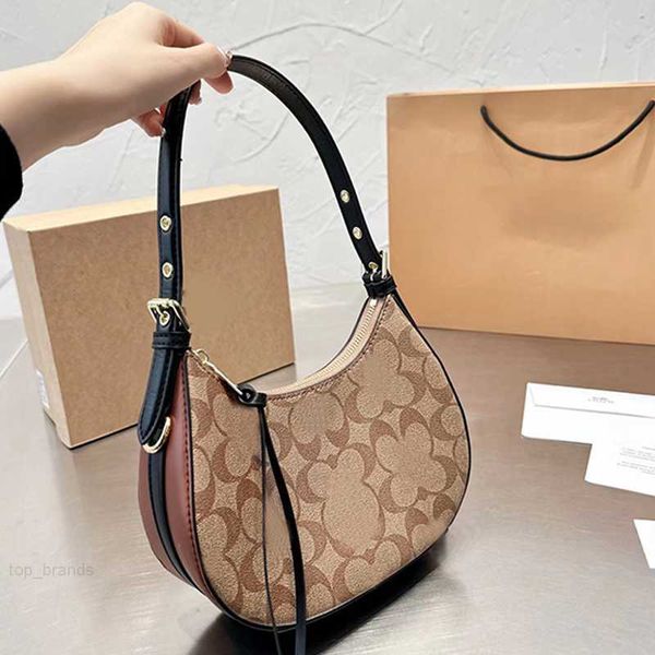 luna shoulder bag half moon armpit bags women handbag zipper purse fashion letter printed adjusatble strap inside pocket case
luna shoulder bag half moon armpit bags women handbag zipper purse fashion letter printed adjusatble strap inside pocket case