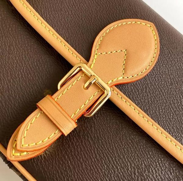 2022 luxurys designer embossing bag ladies handbag women fashion mother genuine leather purse
2022 luxurys designer embossing bag ladies handbag women fashion mother genuine leather purse