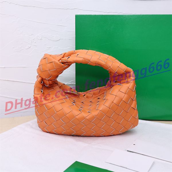 armpit shoulder bag fashion woven leather handbag luxury designer moon shaped medium bags women' clutch bags cross purses
armpit shoulder bag fashion woven leather handbag luxury designer moon shaped medium bags women' clutch bags cross purses