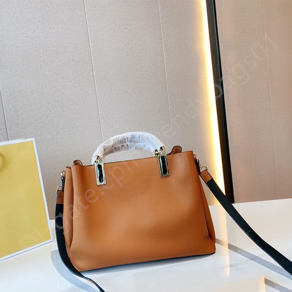 shouder bags middle size genuine leather fashion bag totes purses designer woman handbag crossbody luxury handbags womens purses belt wallet
shouder bags middle size genuine leather fashion bag totes purses designer woman handbag crossbody luxury handbags womens purses belt wallet