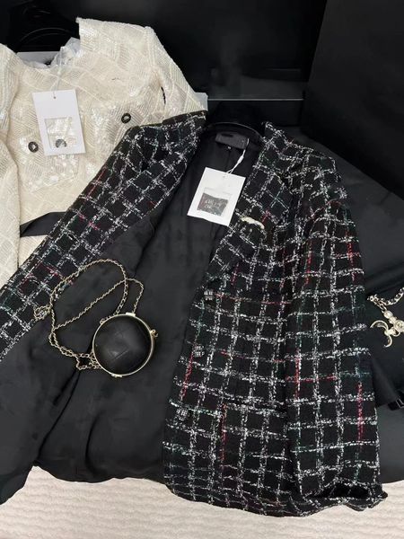 chan new 2023 women's brand jacket ootd designer fashion grade autumn winter sequins tweed coat overcoat leisure women spring coats car, Black;brown
chan new 2023 women's brand jacket ootd designer fashion grade autumn winter sequins tweed coat overcoat leisure women spring coats car, Black;brown
