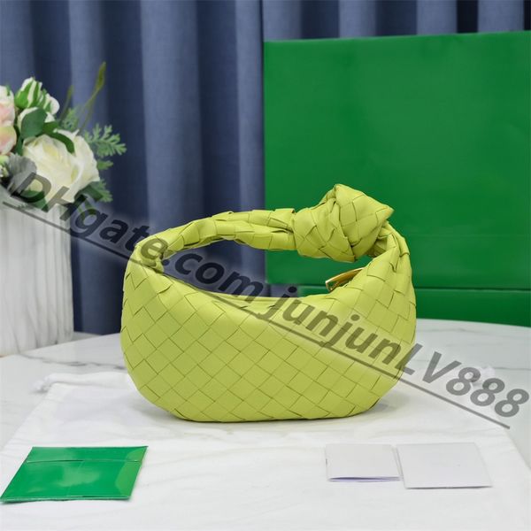 armpit shoulder bag fashion woven leather handbag luxury designer moon shaped medium bag women' shandbag cross purses
armpit shoulder bag fashion woven leather handbag luxury designer moon shaped medium bag women' shandbag cross purses