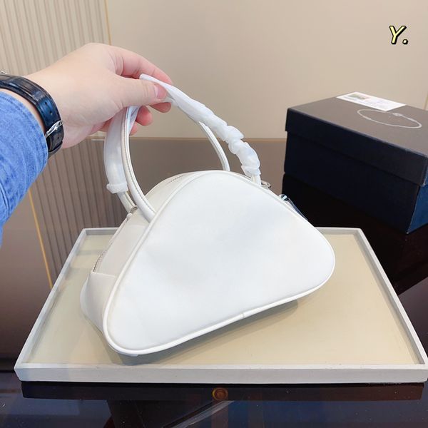 women shopping bags large capacity handbags designers totes leather genuine shoulder bag trend trvel packge
women shopping bags large capacity handbags designers totes leather genuine shoulder bag trend trvel packge