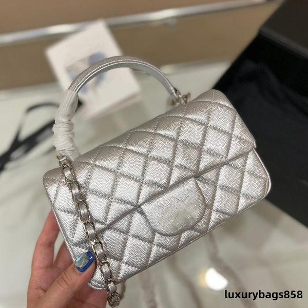 22ss hand flap bag classic caviar grain cowhide leather quilted plaid weave chain gold hardware shoulder messenger bag luxury designer fashi
22ss hand flap bag classic caviar grain cowhide leather quilted plaid weave chain gold hardware shoulder messenger bag luxury designer fashi