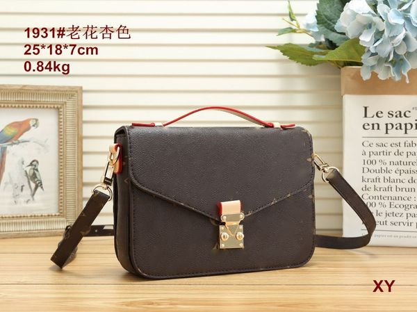 luxury tote shoulder bag totes purse designer handbag message bags cluth brand crossbody pu leather womens old flower embossed 25cm #1931
luxury tote shoulder bag totes purse designer handbag message bags cluth brand crossbody pu leather womens old flower embossed 25cm #1931