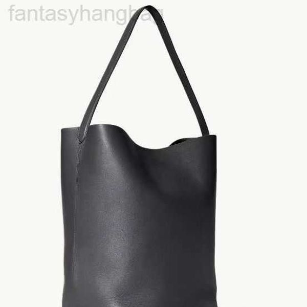 the row bag designers bags women luxurys the row tote crossbody leather bucket half moon bag crescent underarm shoulder purse gatk j5bv
the row bag designers bags women luxurys the row tote crossbody leather bucket half moon bag crescent underarm shoulder purse gatk j5bv