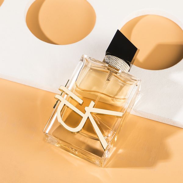 perfume for women atomizer bottle glass fashion lady clone parfum long lasting flower fruit fragrance perfumes
perfume for women atomizer bottle glass fashion lady clone parfum long lasting flower fruit fragrance perfumes