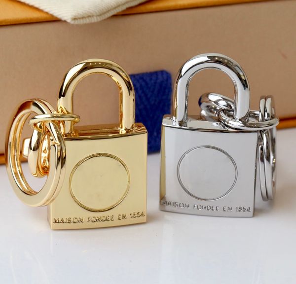 high qualtiy luxury brand designer keychain fashion purse pendant car chain charm bag keyring trinket gifts accessories, Silver
high qualtiy luxury brand designer keychain fashion purse pendant car chain charm bag keyring trinket gifts accessories, Silver