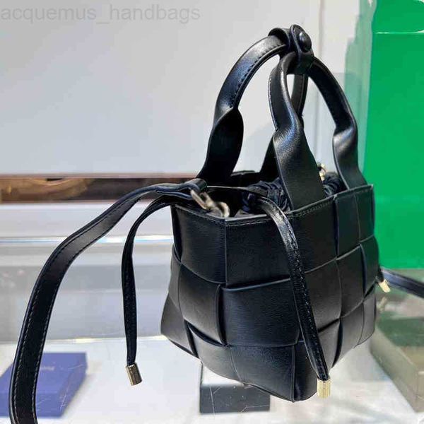 venetas designer bag bottegas handbag luxury women fashion shoulder crossbody bags versatile purses totes saddle venetta wallet jins
venetas designer bag bottegas handbag luxury women fashion shoulder crossbody bags versatile purses totes saddle venetta wallet jins