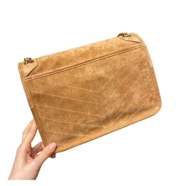 aaaaa designer bags handbag tote bag women fashion classic cross body luxuries genuine leather cashmere frosted stripe bag exclusive to ladi
aaaaa designer bags handbag tote bag women fashion classic cross body luxuries genuine leather cashmere frosted stripe bag exclusive to ladi