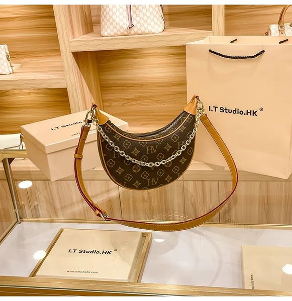 women shoulder bags cross body famous designer messenger brown flower leather plain handbags totes purse crossbody casual wallets 5a
women shoulder bags cross body famous designer messenger brown flower leather plain handbags totes purse crossbody casual wallets 5a