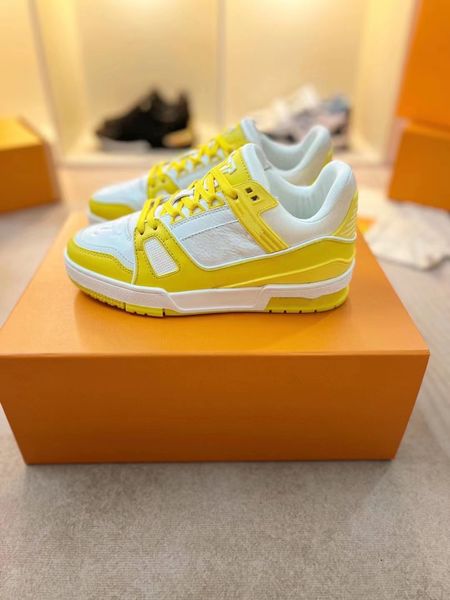 2023 men designer sneakers trainer casual shoes rubber canvas leather sneaker denim monograms shoe with box 35-45, Black
2023 men designer sneakers trainer casual shoes rubber canvas leather sneaker denim monograms shoe with box 35-45, Black