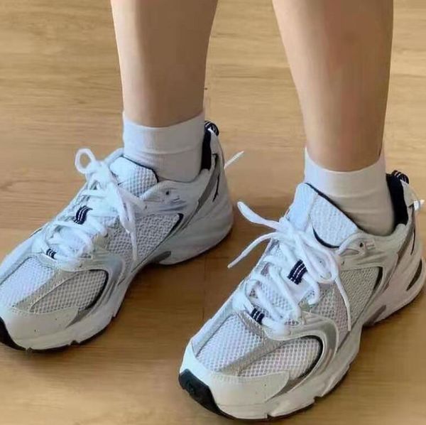 with box new bolune n word 530 shoes for men breathable mesh women's chunky white luxary sneakers ladies running casual shoes light mal
with box new bolune n word 530 shoes for men breathable mesh women's chunky white luxary sneakers ladies running casual shoes light mal