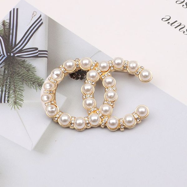 women vintage designer brand double letter brooch pearl rhinestone crystal metal broochs suit laple pin fashion jewelry party accessories gi, Gray
women vintage designer brand double letter brooch pearl rhinestone crystal metal broochs suit laple pin fashion jewelry party accessories gi, Gray