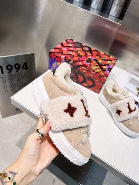 2023 casual shoes men's designer travel leather lace up sneakers 100% cowhide fashion flat shoes running shoes alphabetic platform men&, Black
2023 casual shoes men's designer travel leather lace up sneakers 100% cowhide fashion flat shoes running shoes alphabetic platform men&, Black