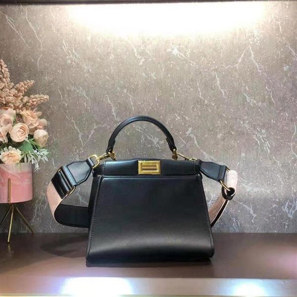 women handbag shoulder bags lady purse fashion genuine leather calfskin material classic lock pattern embroidery plain hasp314s
women handbag shoulder bags lady purse fashion genuine leather calfskin material classic lock pattern embroidery plain hasp314s