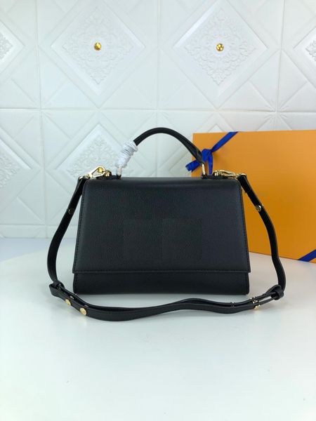 fashion women bag luxurys designers bags casual handbags genuine leather womens messenger handbag purse w135
fashion women bag luxurys designers bags casual handbags genuine leather womens messenger handbag purse w135