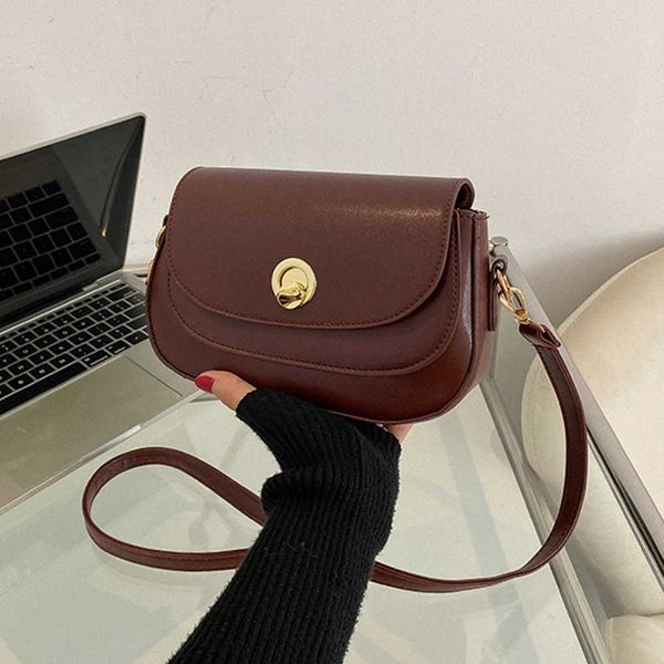 design shoulder bags for female 2022 fashion underarm crossbody retro luxury brand made of leather
design shoulder bags for female 2022 fashion underarm crossbody retro luxury brand made of leather